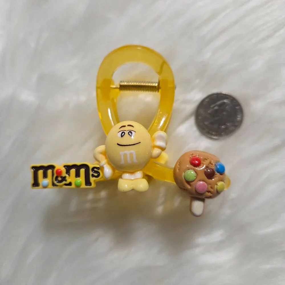 Peanut M&M Claw Clip